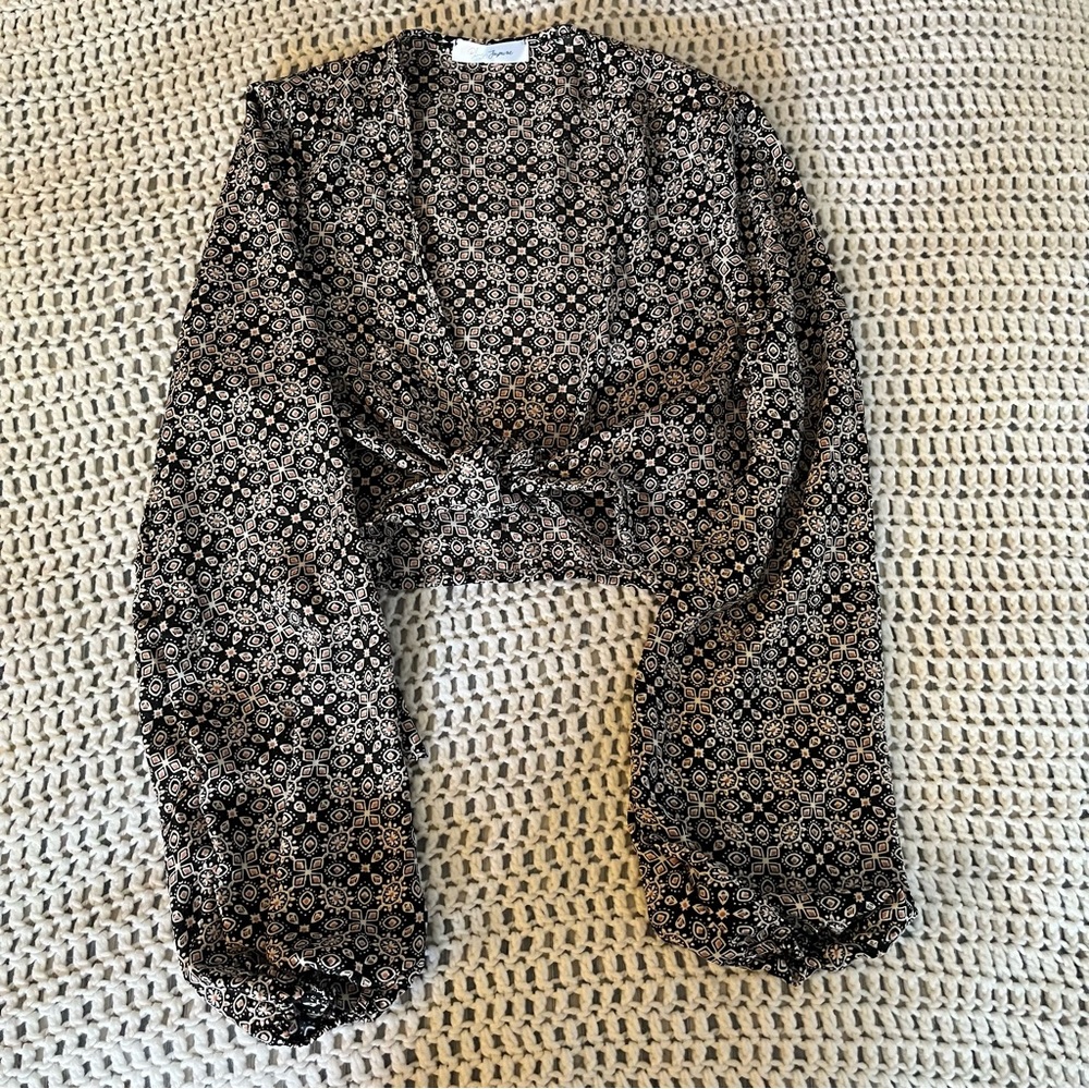 Wrap around long sleeve crop top size S